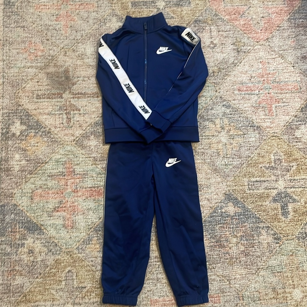 NIKE Toddler Jacket and Pants Set